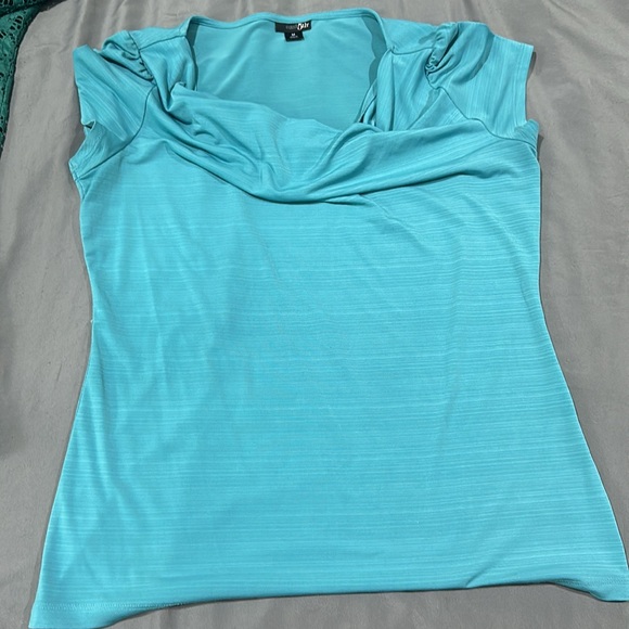 Bundle of 4 short sleeve shirts Size M - Picture 6 of 9